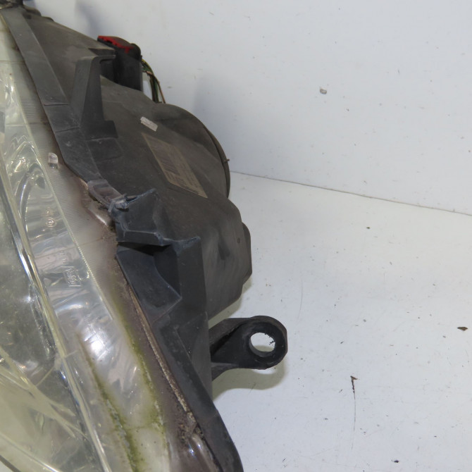Phare droit occasion  Peugeot 307 (3A/C) 1.4 hdi (2001-2005)   9641615680  3
