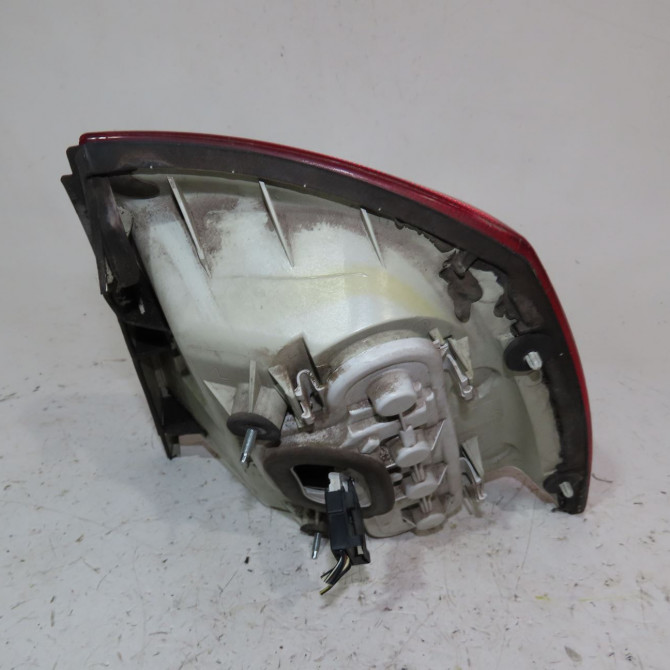 Feu arrière gauche occasion  Opel ASTRA G 3/5 portes (T98) 1.6 (f08, f48) (1998-2000)   9117402  4