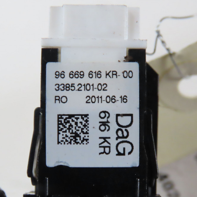 Bouton de warning occasion  Citroën DS3 (SA_) 1.6 hdi 90 (2009-2015) 3 portes   6490CY  2