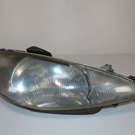 Phare droit occasion  Peugeot 206 3/5 portes (2A/C) 1.4 i (1998-2012) 3 portes   6205S7 