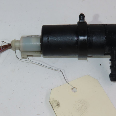 Pompe lave-glace avant occasion  Mercedes-benz CLASSE A (W176) A 200 cdi (176.001) (2012-2014)   2468660000 