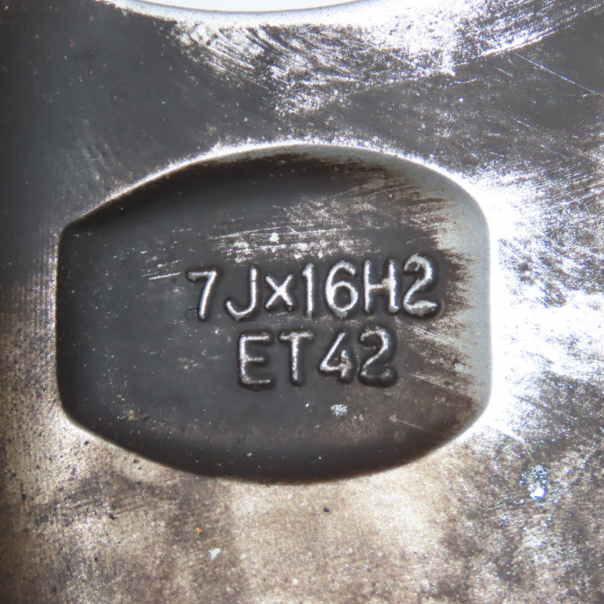 Jante aluminium occasion  Audi A4 B6 (8E2) 1.9 tdi (2000-2004) 4 portes   8E0601025FZ17  2