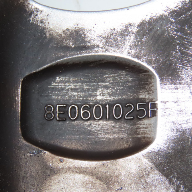 Jante aluminium occasion  Audi A4 B6 (8E2) 1.9 tdi (2000-2004) 4 portes   8E0601025FZ17  3