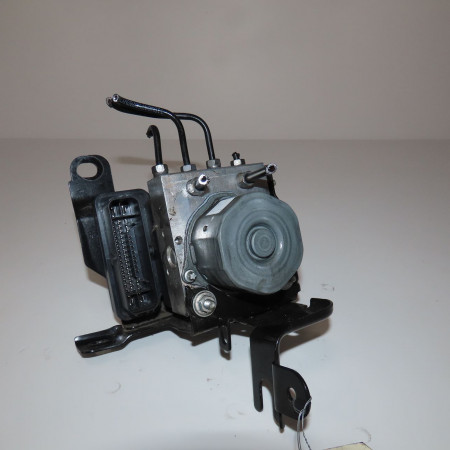 Unité hydraulique ABS occasion  Peugeot 308 II (LB_, LP_, LW_, LH_, L3_) 1.2 thp 130 (2013-2021)   1614417980 