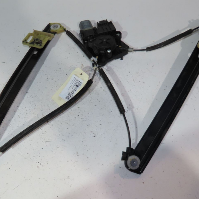 Mecanisme+moteur leve-glace avg occasion  Volkswagen vw T-CROSS (C11) 1.0 tsi (2018)   2GM837461C  1