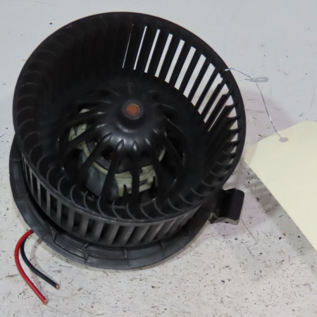 Moteur ventilateur chauffage occasion  Renault TWINGO II (CN0_) 1.2 16v (cn04, cn0a, cn0b) (2007-2014) 3 portes   7701067982 