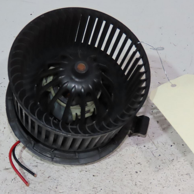 Moteur ventilateur chauffage occasion  Renault TWINGO II (CN0_) 1.2 16v (cn04, cn0a, cn0b) (2007-2014) 3 portes   7701067982  1
