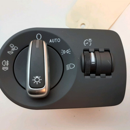 Interrupteur commande de phares occasion  AUDI Q3 phase 2 02-2015->...   8X1941531AN5PR 