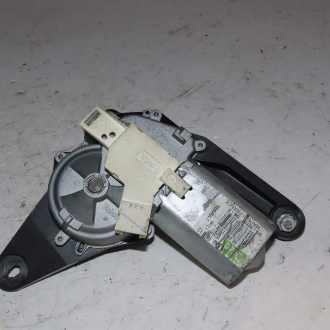 Moteur essuie-glace arrière occasion  Renault CLIO II (BB_, CB_) 1.2 16v (bb05, bb0w, bb11, bb27, bb2t, bb2u, bb2v, cb05,... (2001-2016) 3 portes   8200071214  4
