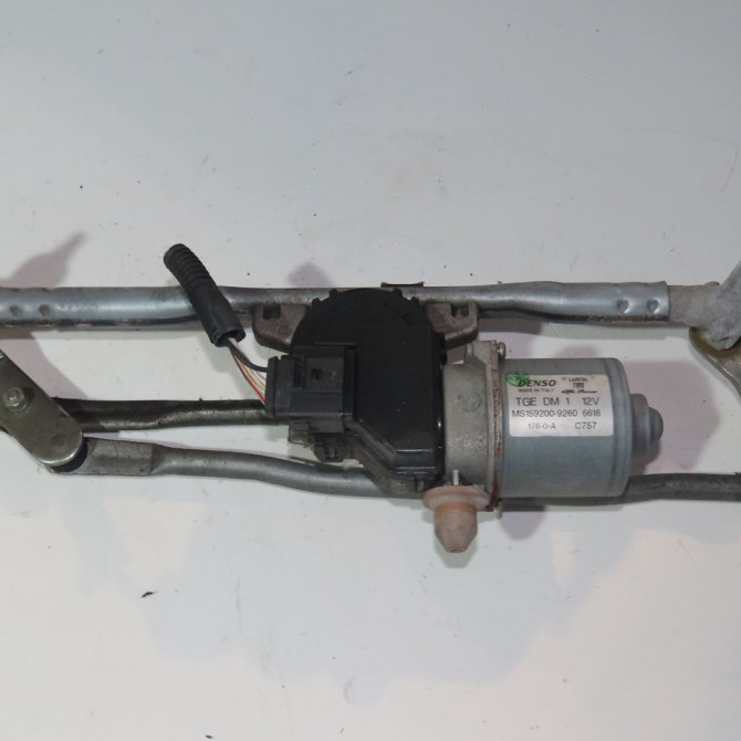Moteur essuie-glace avant occasion  Fiat PANDA (312_, 319_) 1.2 (312pxa1a) (2012)   52024852  2