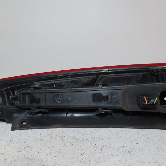 Feu arrière gauche occasion  Ford FIESTA V (JH_, JD_) 1.4 tdci (2001-2008) 5 portes   1324578  2