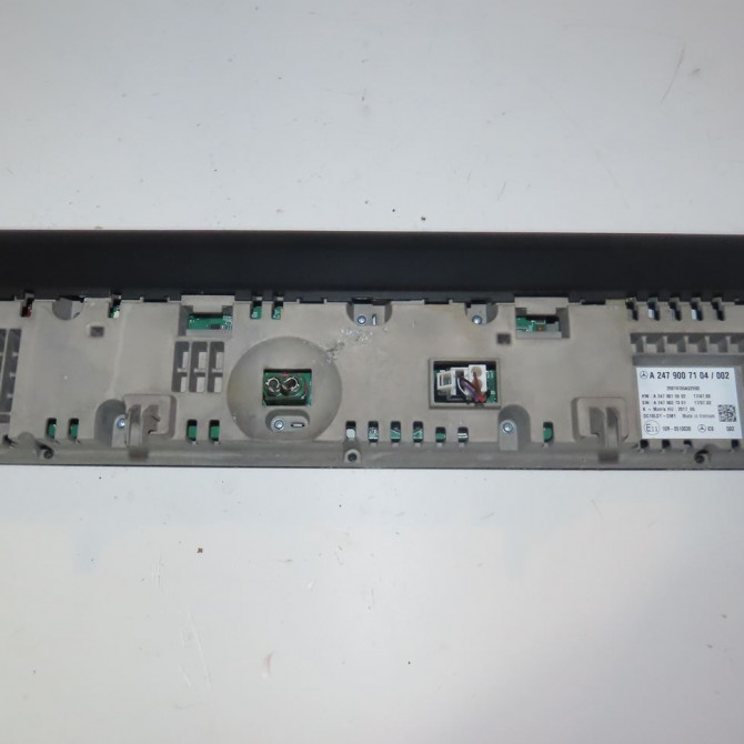 Afficheur digital occasion  Mercedes-benz CLASSE B Sports Tourer (W247) B 200 d (247.012) (2018)   A2479007104  2