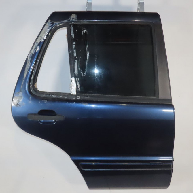 Porte arrière droite occasion  Mercedes-benz CLASSE M (W163) Ml 270 cdi (163.113) (1999-2005)   1637301605  1