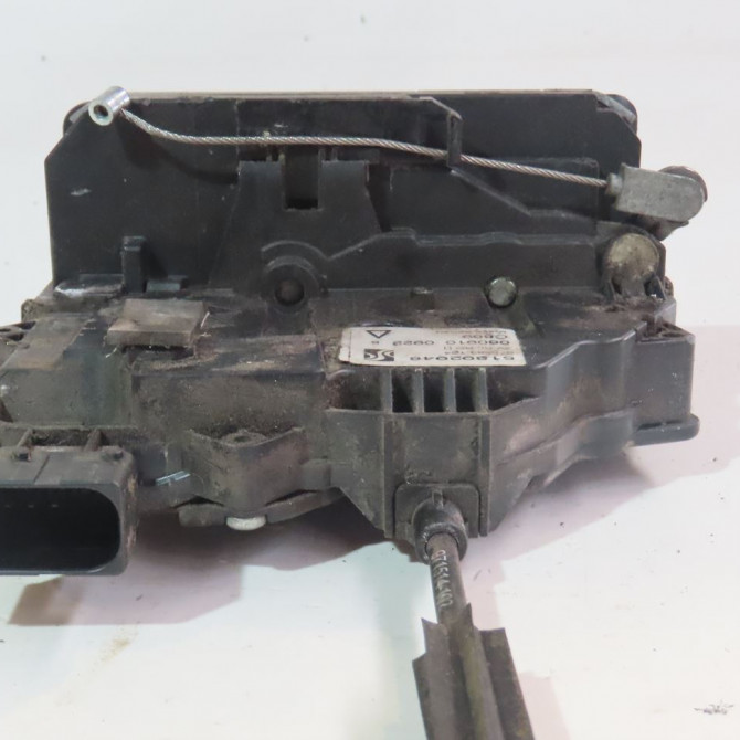 Serrure porte arg occasion  Fiat PUNTO EVO (199_) 1.3 d multijet (199axc1a, 199bxc1a, 199axt1a, 199bxt1a) (2009-2012) 3 portes   52065117  3