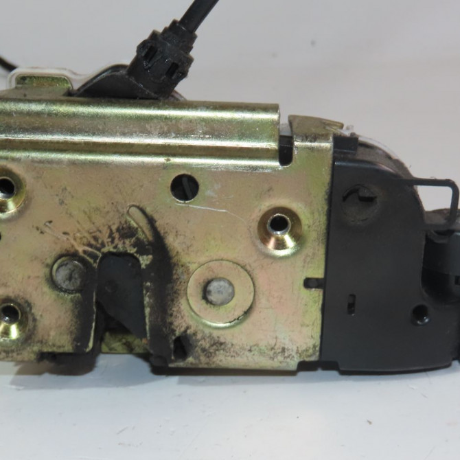 Serrure porte avg occasion  Citroën C3 Pluriel (HB_) 1.4 (2003)   9135P3  1