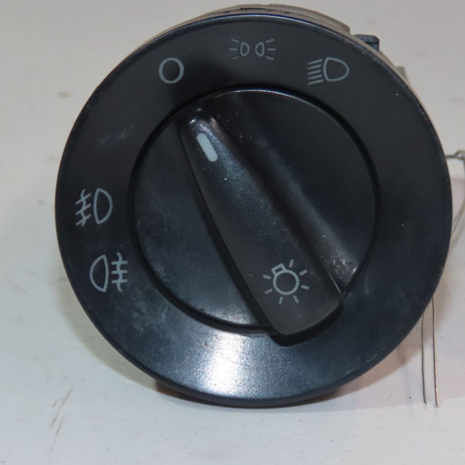 Interrupteur commande de phares occasion  Volkswagen vw GOLF IV (1J1) 1.9 tdi (1997-2004)   1C0941531A20H  1