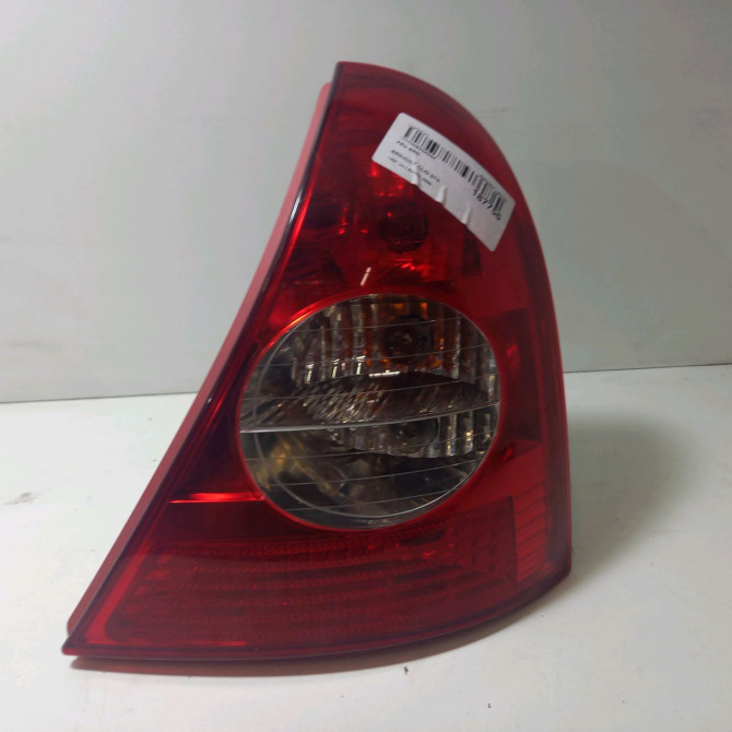 Feu arrière droit occasion  Renault CLIO II (BB_, CB_) 1.5 dci (b/cb3m) (2005-2010) 3 portes   7700410518  1