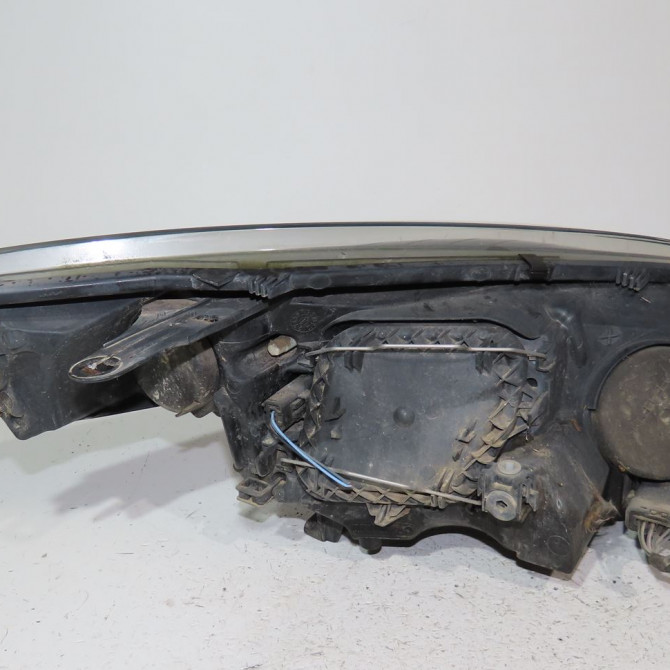 Phare gauche occasion  Renault MEGANE III Grandtour (KZ0/1) 1.5 dci (kz09, kz0d, kz1g, kz29, kz14, kz1w, kz10, kz1f,... (2009) 5 portes   260602446R  3