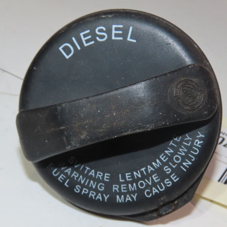 Bouchon reservoir a carburant occasion  Fiat GRANDE PUNTO (199_) 1.3 d multijet (2008)   46756767 