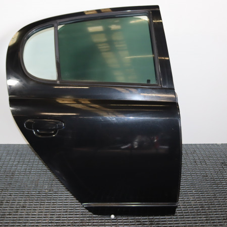 Porte arrière droite occasion  Toyota YARIS (_P1_) 1.4 d-4d (nlp10_) (2001-2005)   6700352012 