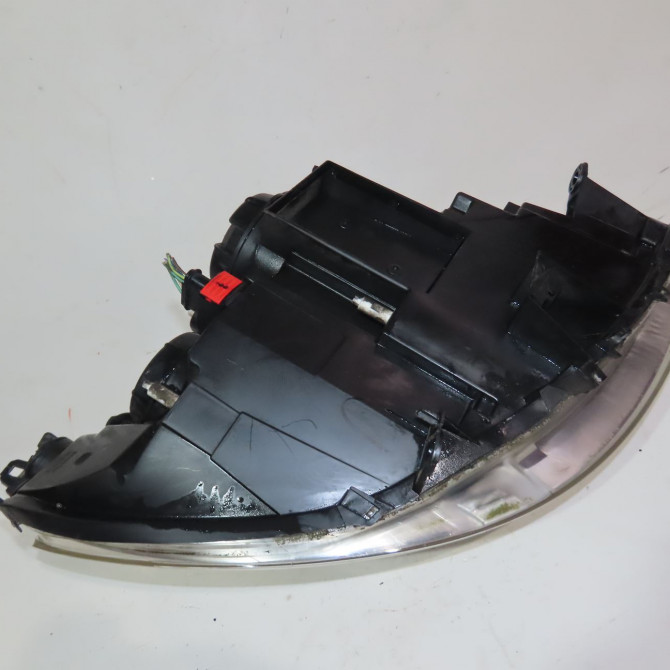Phare gauche occasion  Peugeot 807 (EB_) 2.0 hdi (2009) 5 portes   6208F1  4