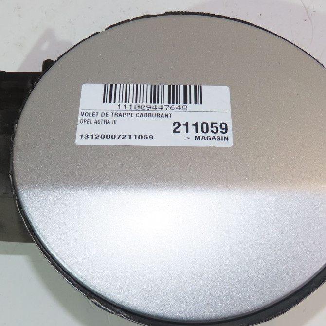 Volet de trappe carburant occasion  Opel ASTRA H CLASSIC 3/5 portes (A04) 1.7 cdti (l48) (2009)   13348041  1