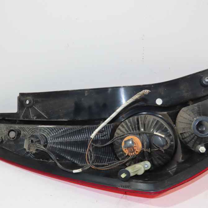 Feu arrière droit occasion  Opel AGILA (B) (H08) 1.0 (f68) (2008-2011)   93193680  2