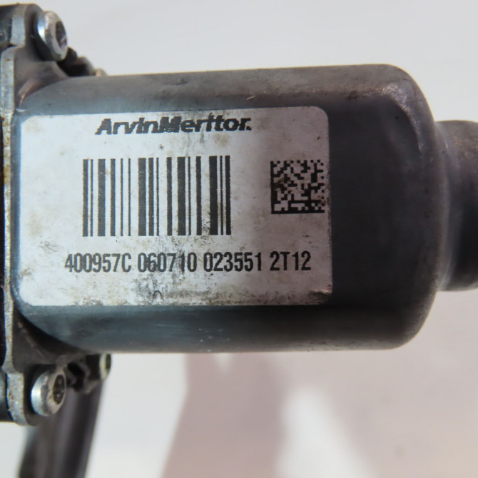 Mecanisme+moteur leve-glace avg occasion  Renault TWINGO II (CN0_) 1.2 16v (cn0k, cn0v) (2007) 3 portes   8200384743  2