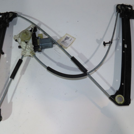 Mecanisme+moteur leve-glace avg occasion  Audi A3 (8V1, 8VK) 2.0 tdi (2012-2017)   8V3837461A 