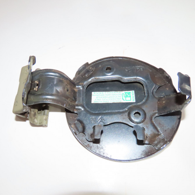 Volet de trappe carburant occasion  Peugeot 108 1.0 vti (2014)   B000890180  2