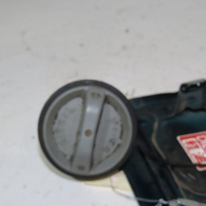 Volet de trappe carburant occasion  Toyota RAV 4 II (_A2_) 2.0 d 4wd (cla20_, cla21_) (2001-2005)   7735042060  3