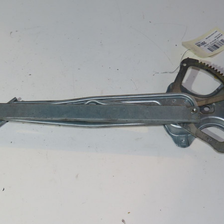 Mecanisme + moteur lève-glace avant droit occasion  Toyota YARIS (_P9_) 1.0 vvt-i (ksp90_) (2005-2011) 5 portes   698100D131 