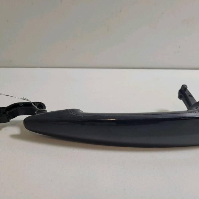 Poignee ext porte ard occasion  Bmw 1 (E87) 118 d (2004-2007)   51217207552  1