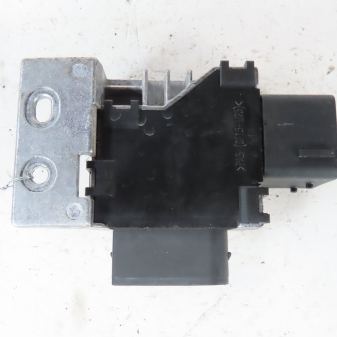 Boitier de préchauffage occasion  Renault MASTER III Camionnette (FV) 2.3 dci 150 fwd (fv0f, fv03) (2013)   271203982R  3