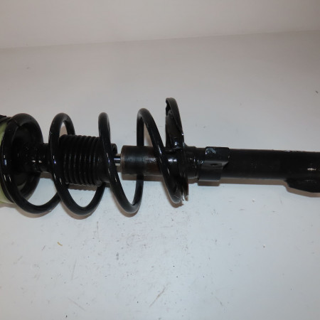 Amortisseur avant droit occasion  Renault SCÉNIC II (JM0/1_) 1.5 dci (jm1e, jm16) (2005-2008) 5 portes   8200851838 