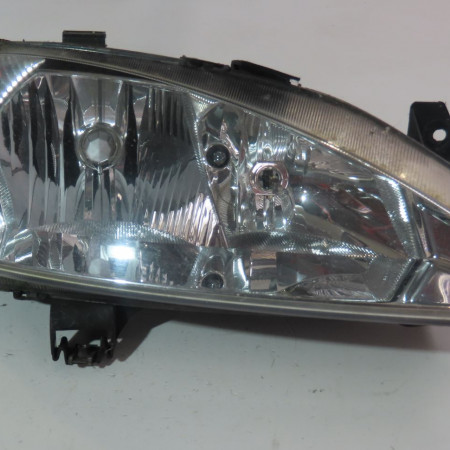 Phare droit occasion  Renault MEGANE I (BA0/1_) 1.9 dti (ba1u) (2001-2003)   260103707R 
