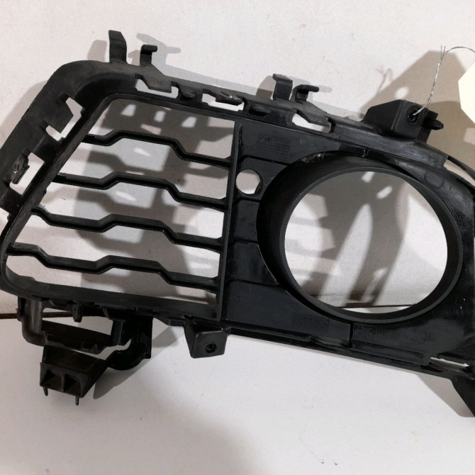 Grille g pare-choc av occasion  Bmw 3 Gran Turismo (F34) 320 d xdrive (2013-2015)   51118057323  3