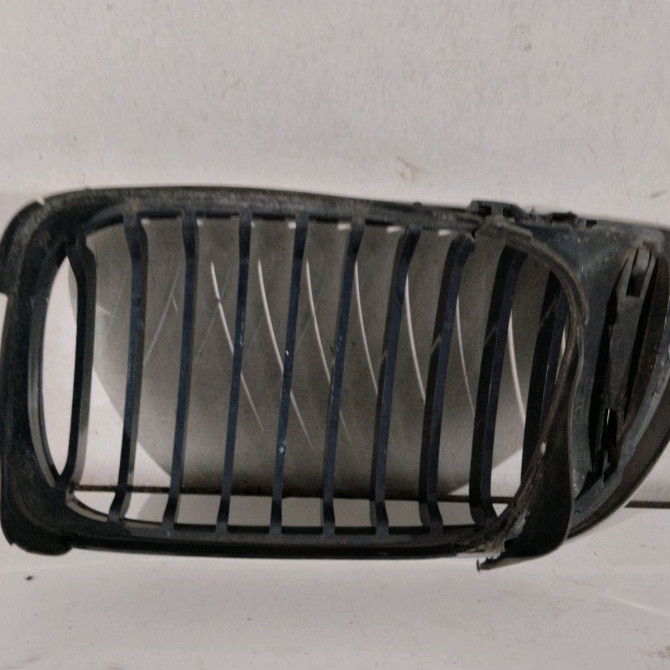 Grille calandre d occasion  Bmw 3 (E46) 330 d (1999-2005)   51137042962  2