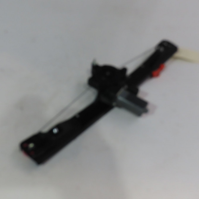 Mecanisme + moteur lève-glace avant droit occasion  Fiat PUNTO (199_) 1.2 (199axz1a, 199bxz1a) (2012)   51895384  1