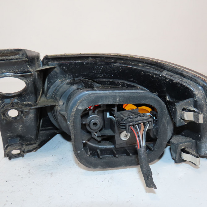 Feu arrière gauche occasion  Seat IBIZA III (6L1) 1.4 16v (2002-2007)   6L6945111D  2