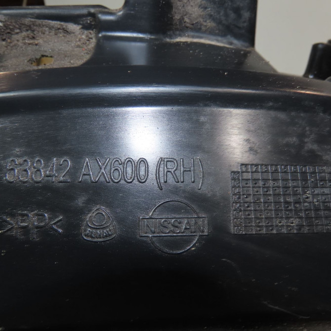 Pare-boue avant droit occasion  Nissan MICRA III (K12) 1.2 16v (2003-2010)   63842AX600  2