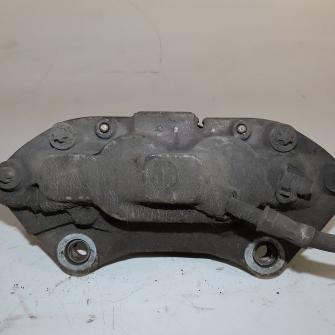 Etrier de frein avant gauche occasion  Audi Q5 (8RB) 2.0 tdi quattro (2012-2017)   8R0615107F  2