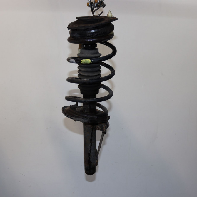 Amortisseur avant droit occasion  Renault SCÉNIC II (JM0/1_) 1.5 dci (jm1e, jm16) (2005-2008) 5 portes   8200851838  1