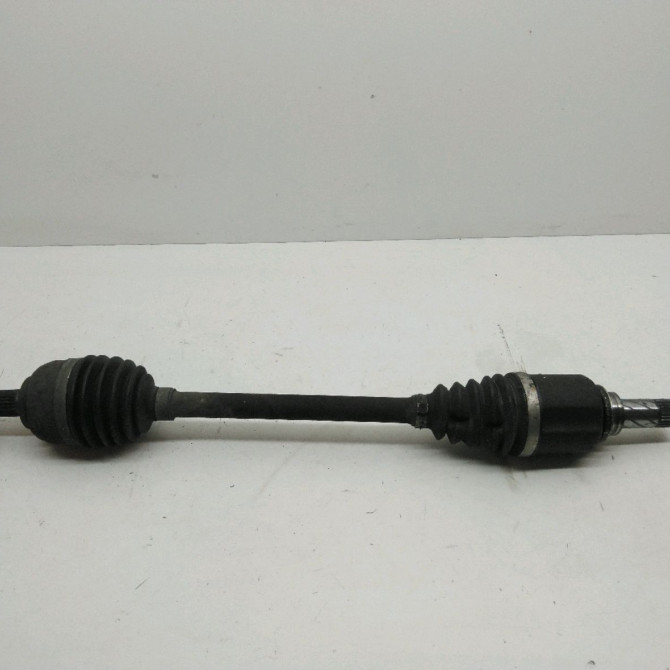 Transmission avant gauche occasion  Renault CLIO III (BR0/1, CR0/1) 1.5 dci (2010-2014) 3 portes   8201055669  1