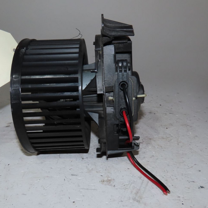 Moteur ventilateur chauffage occasion  Renault TWINGO II (CN0_) 1.5 dci 75 (2010) 3 portes   7701067950  3