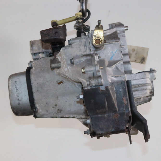 Boîte à vitesse mecanique occasion  Peugeot 207/207+ (WA_, WC_) 1.4 16v (2006-2013) 3 portes   20CQ25  3