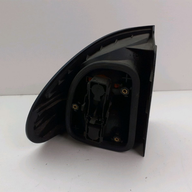 Feu arrière droit occasion  RENAULT LAGUNA I Phase 1 01-1994->04-1998   7701038274  2