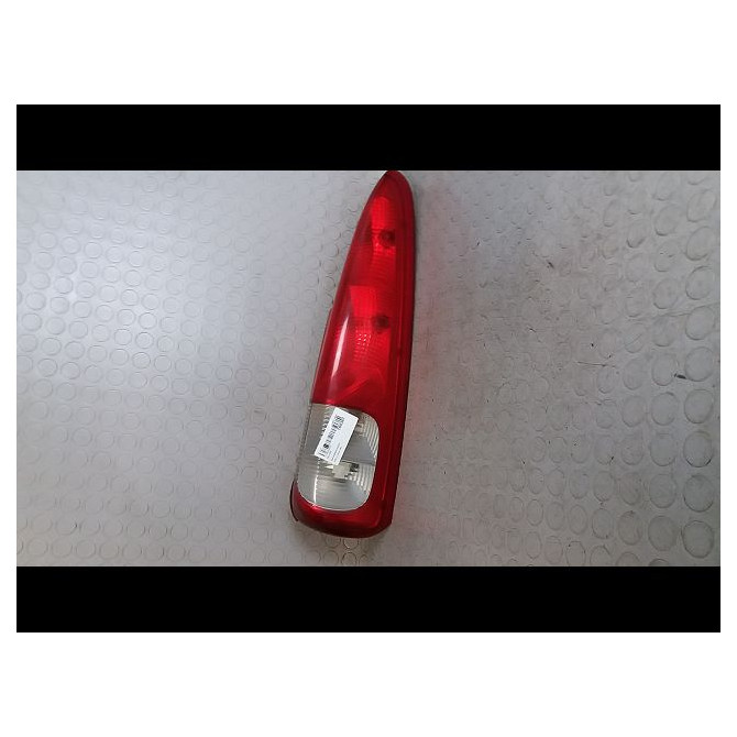 Feu arrière droit occasion  Daewoo REZZO (U100) 1.6 sx (2001-2004)   96260527  1