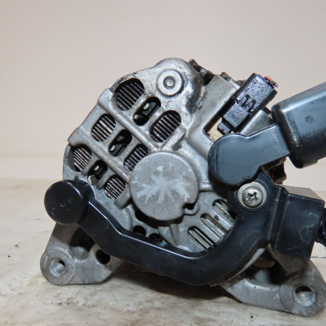 Alternateur occasion  Peugeot 206 3/5 portes (2A/C) 1.1 i (1998-2007)   5705KX  3