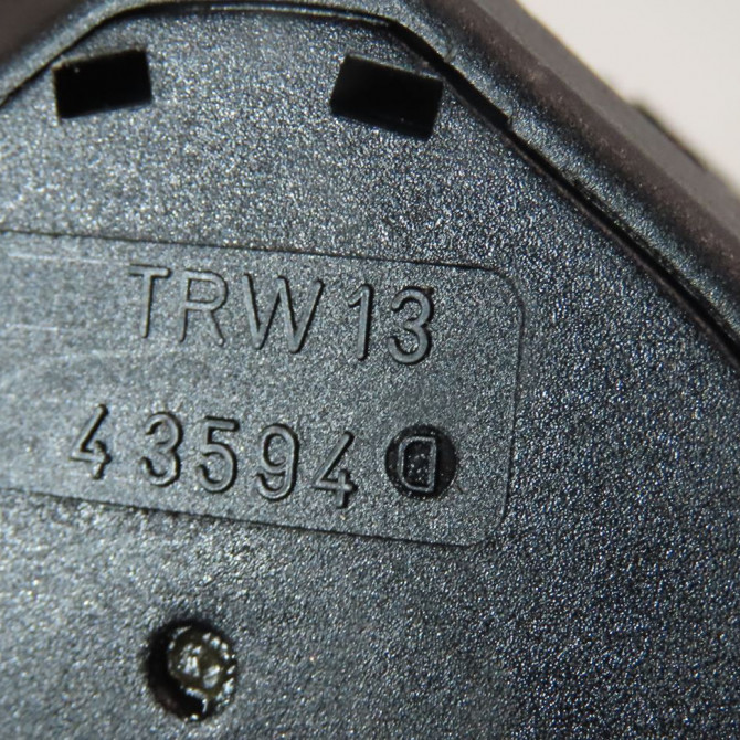 Ceinture arrière droite occasion  Renault CLIO II (BB_, CB_) 1.2 (bb0a, bb0f, bb10, bb1k, bb28, bb2d, bb2h, cb0a,... (1998-2010) 5 portes   7700425750  2